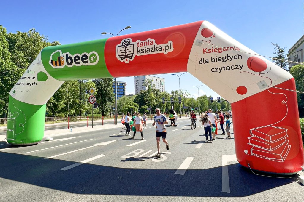 Strefa Kibica Glosela na trasie 10. PKO Półmaratonu Białystok Biega
